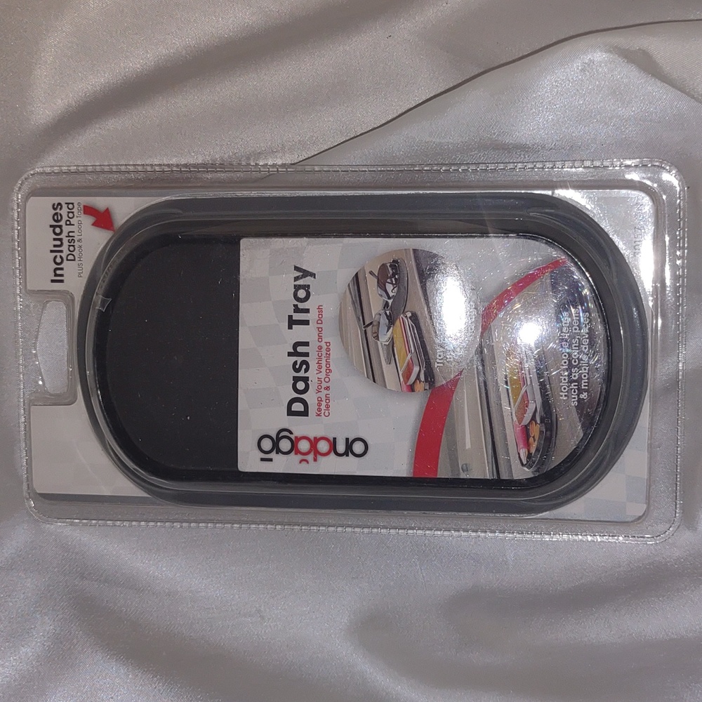 Dash tray